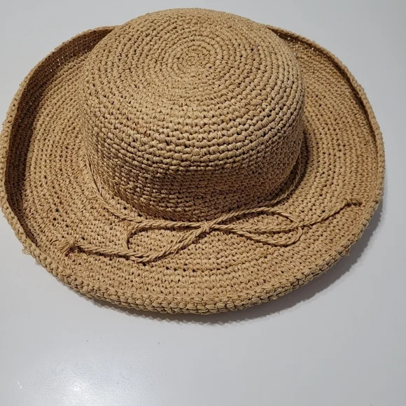 100% straw vintage hat